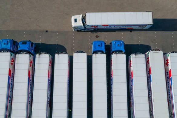 Polscy eksporterzy, handel międzynarodowy, eksport, transport towarowy, przewoźnicy, fot. Pexels/Lidia Volovaci